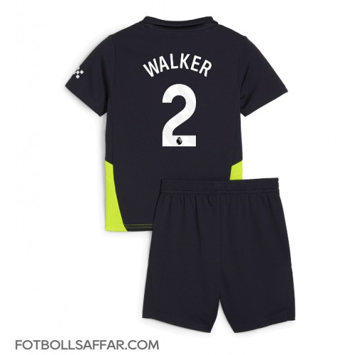 Manchester City Kyle Walker #2 Bortadräkt Barn 2024-25 Kortärmad (+ Korta byxor)